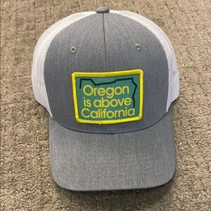 Gray and White Trucker Hat “Oregon is above California” Patch